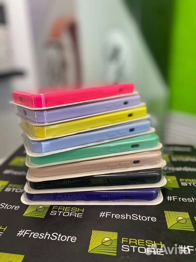 Чехлы на iPhone 13(8 цветов)