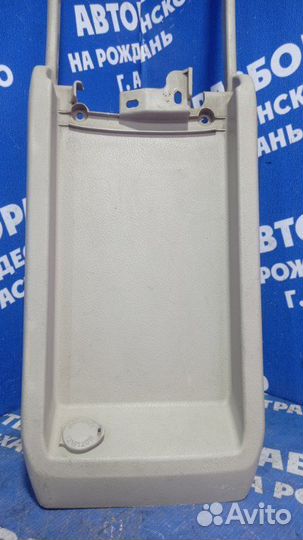 Накладка центральной консоли Toyota Harrier