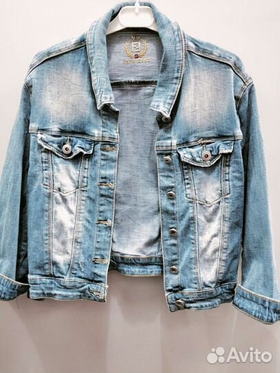 Джинсовая куртка