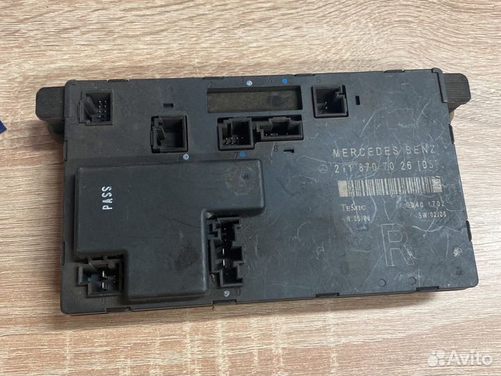 Блок управления двери Mercedes A2118707026
