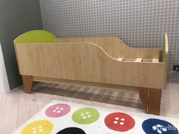 Детская кровать бу без матраца