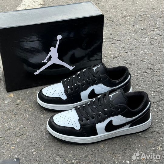 Nike Air Jordan 1