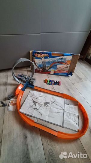 Игровой трек Hot Wheels Figure 8 way + 6 машинок