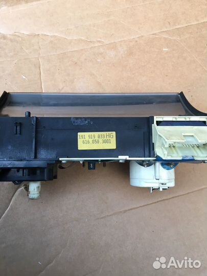 Понель приборов редкая гольф 2