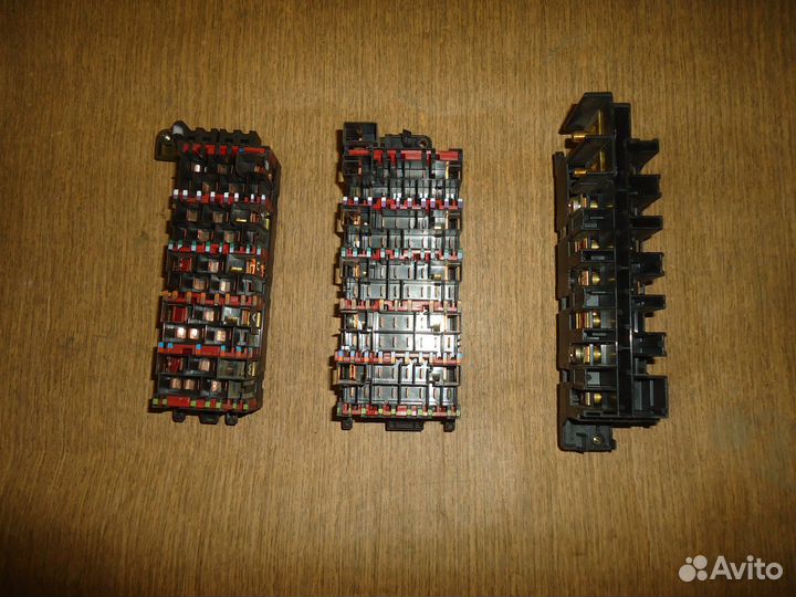 1405450101 блок предохранителей Mercedes-Benz W140