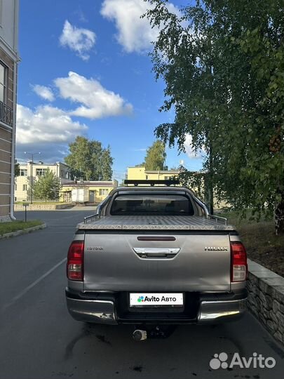 Toyota Hilux 2.8 AT, 2016, 245 000 км