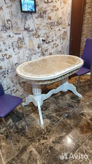 Кухонный стол