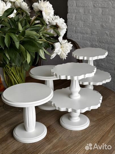 Подставки для десертов (сервировка стола)