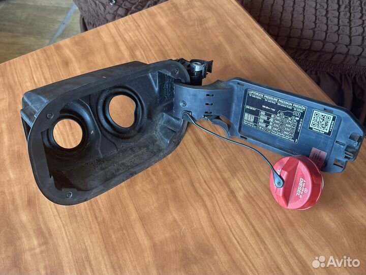 Лючек бензобака mercedes