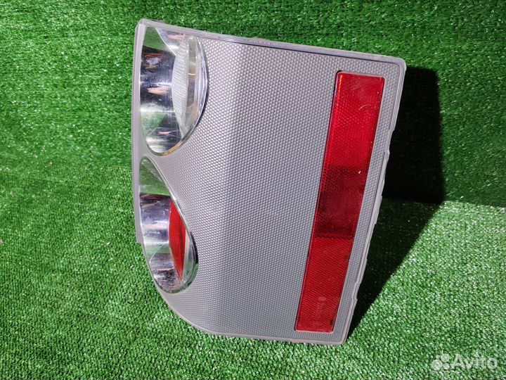 Фонарь правый Range Rover 3 05-09