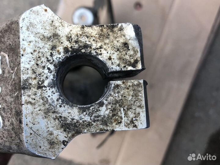 Кулак поворотный правый BMW X5 e70 бмв х5 е70 х6 е