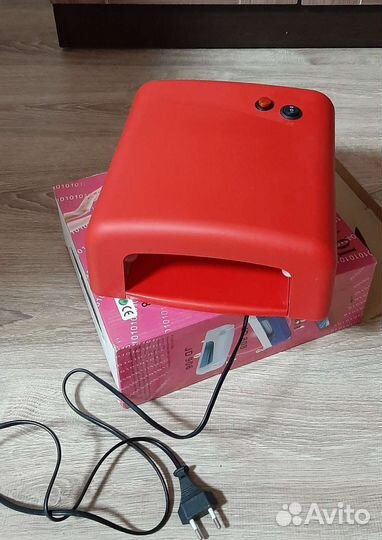 Лампа для ногтей