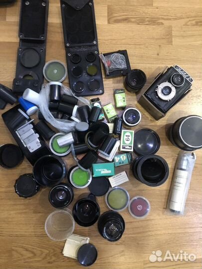 Обьективы, фотоаппарат, проигрыватель