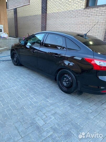 Ford Focus 2.0 AMT, 2013, битый, 232 000 км