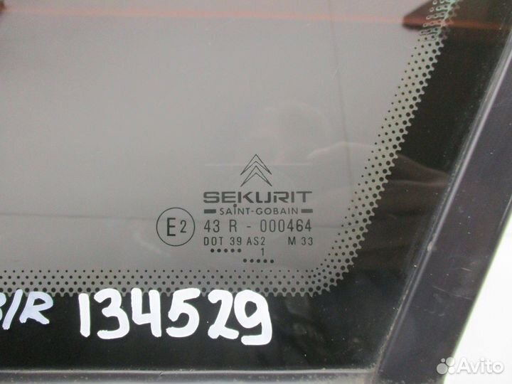 Стекло кузовное глухое правое Citroen C5 (DC/DE)