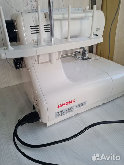 Распошивальная машина janome cover pro 2