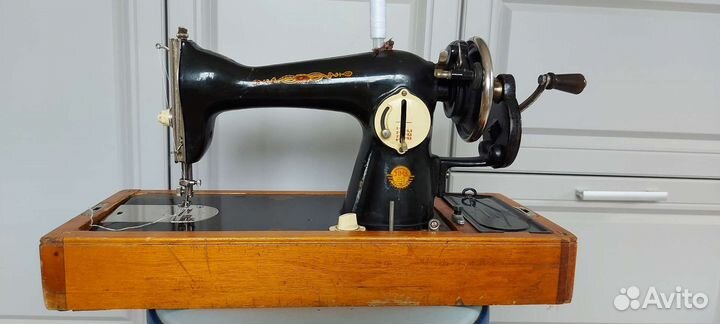 Швейная машинка ручная