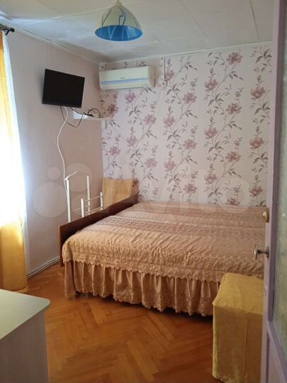 Комната 10 м² в 3-к., 2/5 эт.