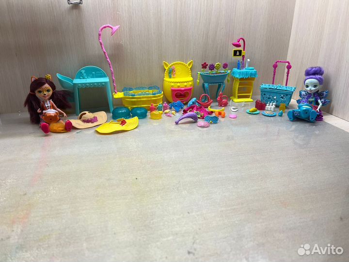 Кукла enchantimals / мебель