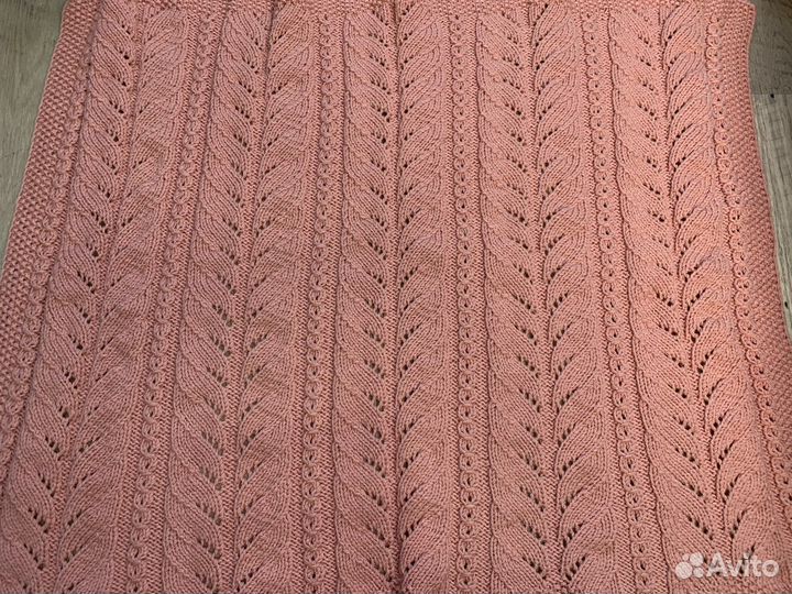 Вязаный детский плед ручной работы