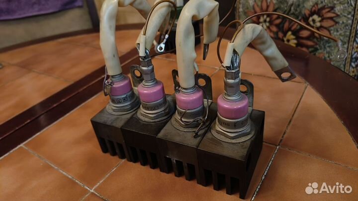 Силовые диоды, тиристоры с радиаторами СССР