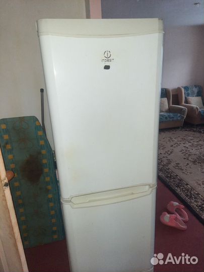 Холодильник на запчасти