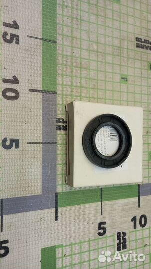 Сальник первичного вала Mitsubishi Pajero Montero