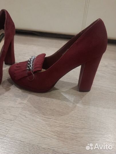 Туфли на толстом каблуке 37