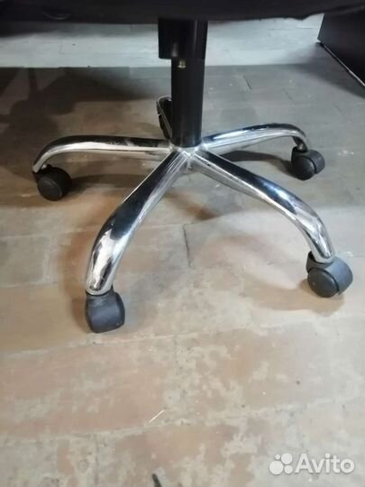 Компьютерное кресло