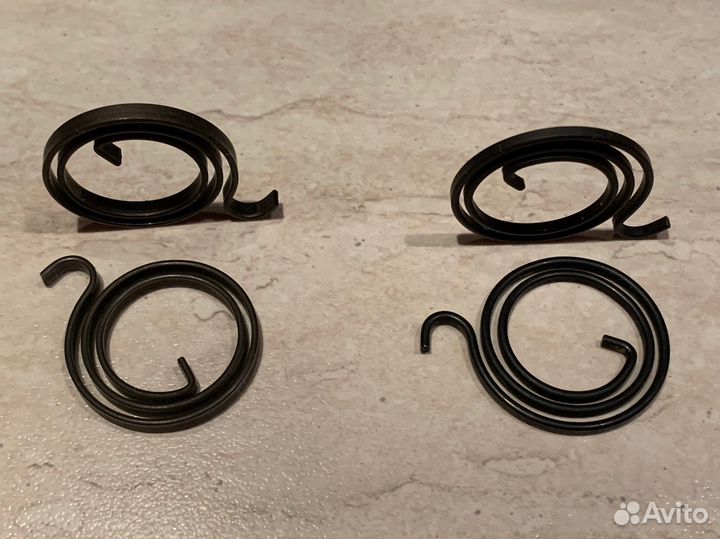 Пружина возвратная дверной ручки универсальная