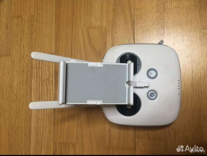 Квадрокоптер DJI Phantom 3 Advanced