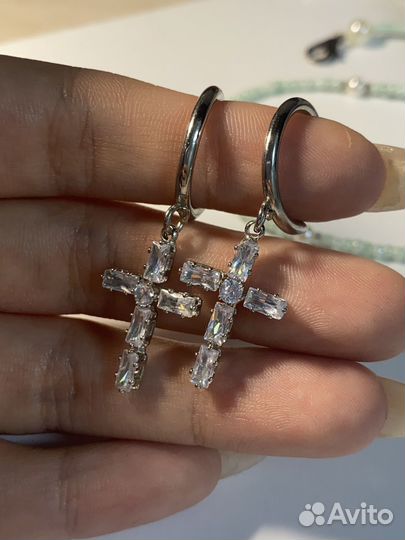 Серьги крестики
