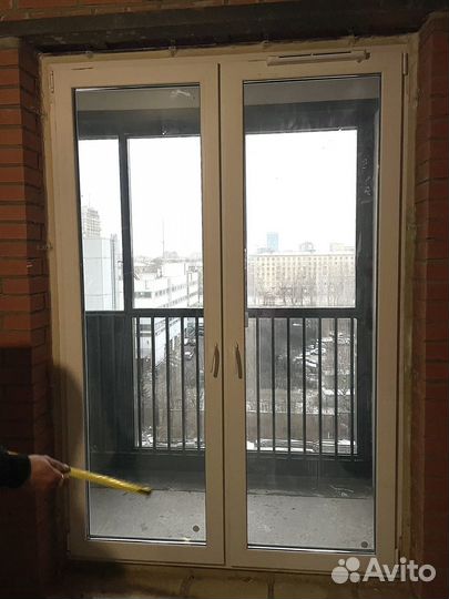 Балконная дверь