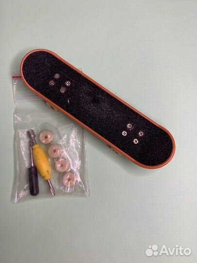 Фингерборд, Мини-скейтборд