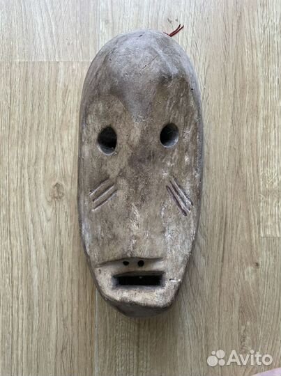 Маска африканская древняя