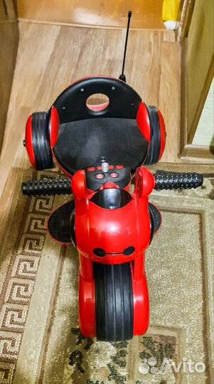 Детский электромобиль б/у