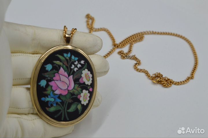 Медальон Подвеска Кулон Avon Роза и ландыш