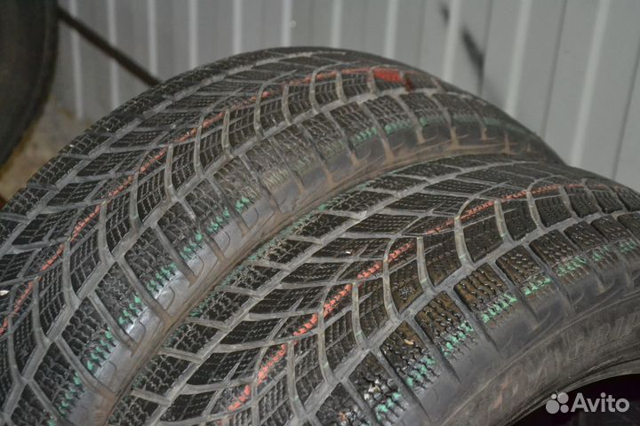 Goodyear UltraGrip Performance SUV Gen-1 215/55 R18 99V