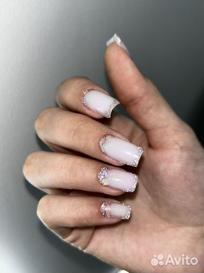 Мастер маникюра и педикюра