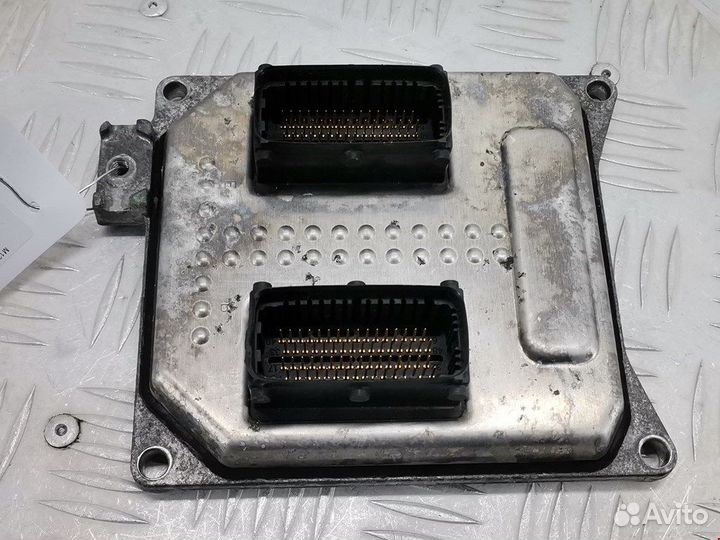 Блок управления двигателем для Opel Astra H