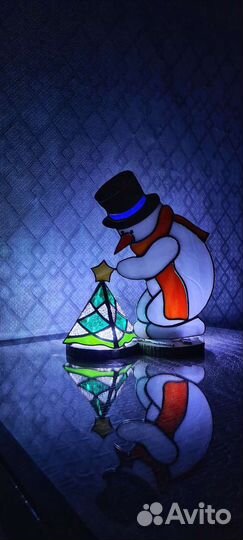 Витражный Снеговик с ёлочкой