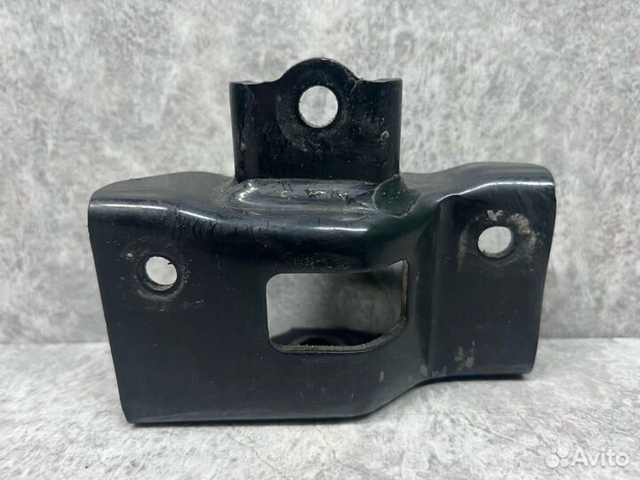 Кронштейн (крепление) Kia Ceed 2 JD 2014