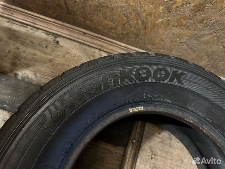 Hankook Radial RA10 225/70 R15C 112R