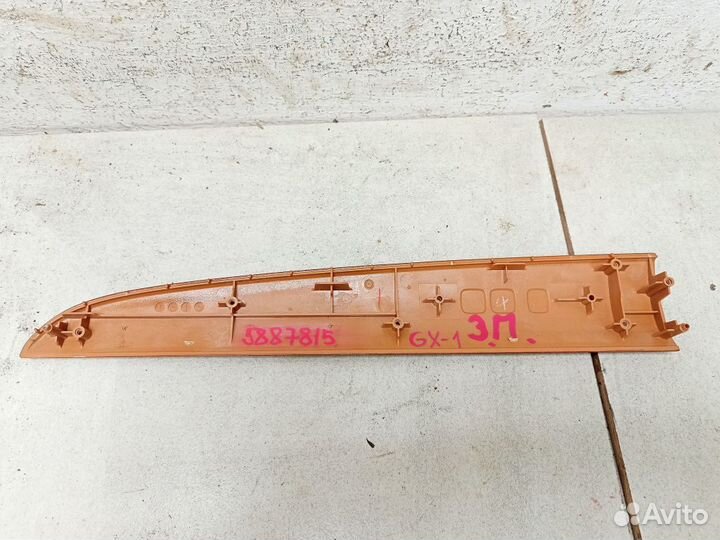 Накладка дверной обшивки