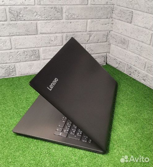 Игровой ноутбук Lenovo i5 8го/GTX 10T0 4Гб/ssd