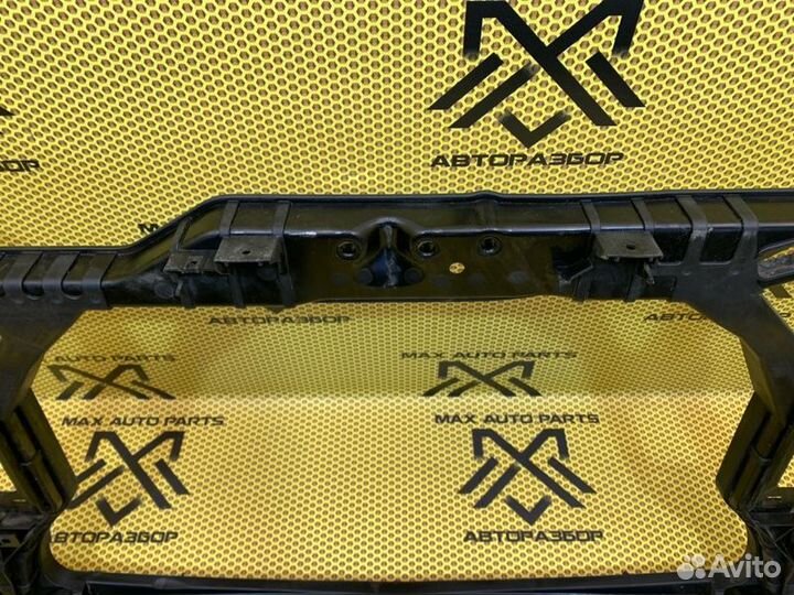 Панель передняя/телевизор (в сборе) Audi A4/RS4/S4