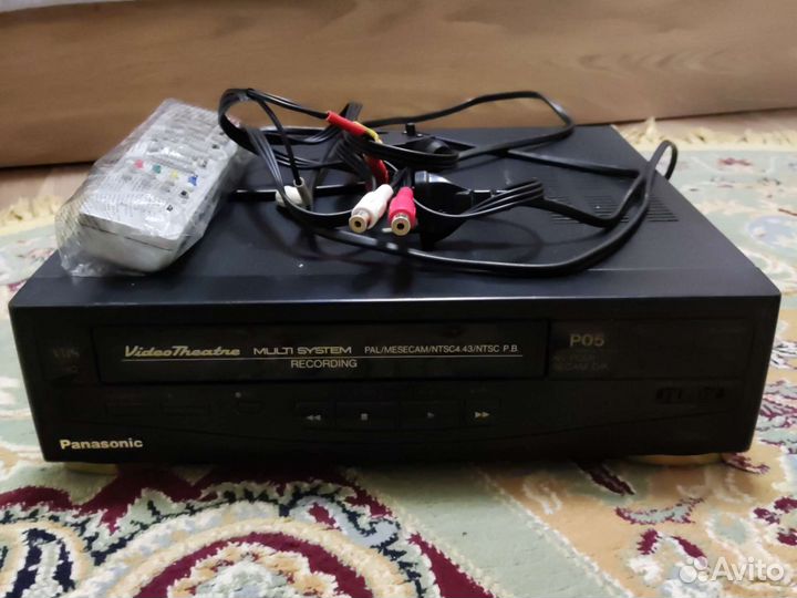 Пишущий видеоплеер Panasonic p05