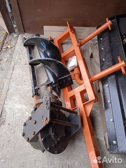 Ямобур Уралец, диаметр бурения 40 см