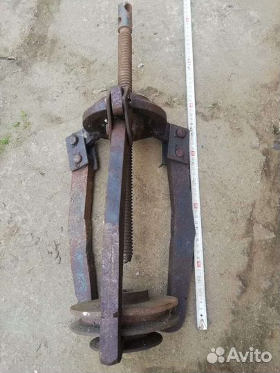 Съемник подшипников