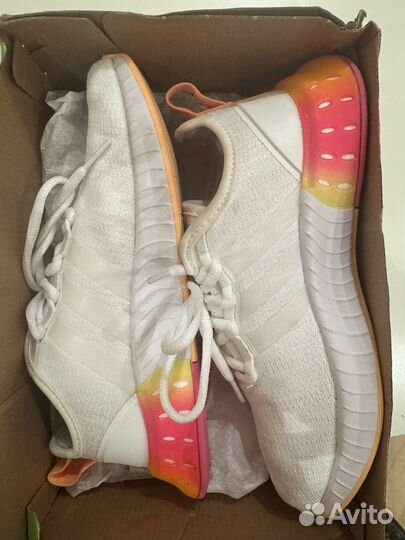 Кроссовки Adidas женские для фитнеса/бега 36